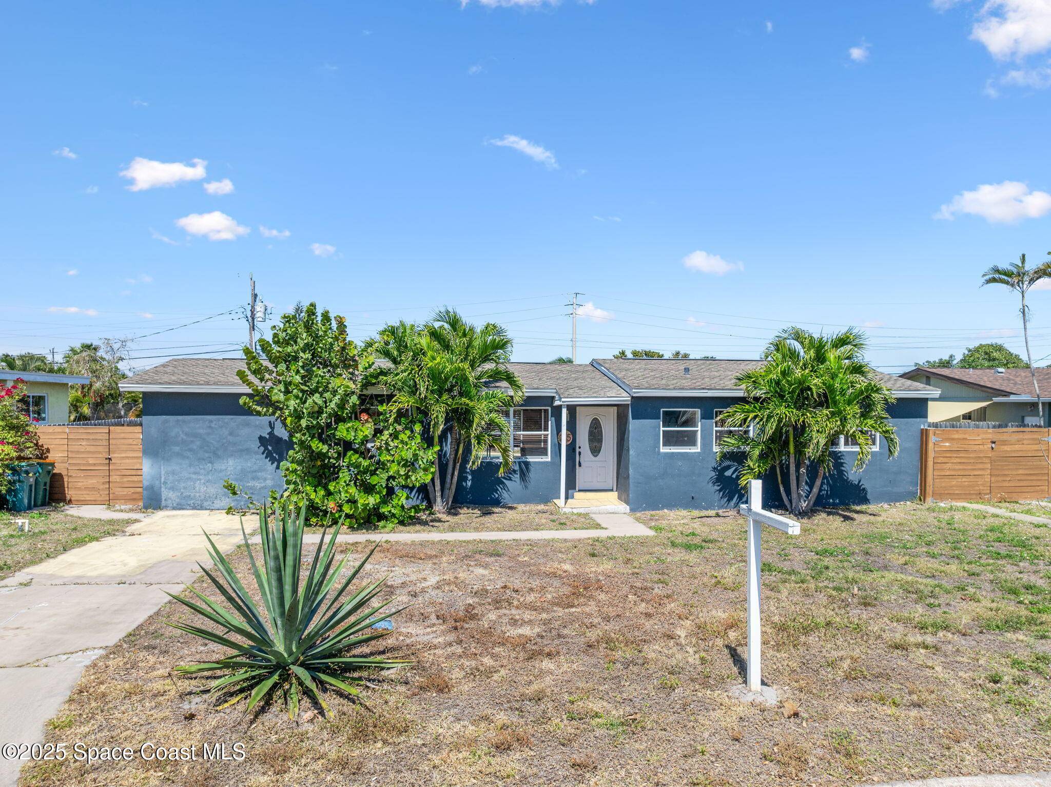 215 NE 2nd ST, Satellite Beach, FL 32937