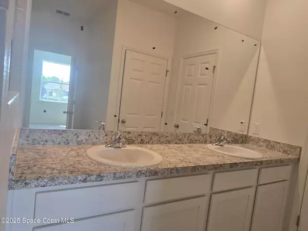 Palm Bay, FL 32909,530 Breakwater ST SE