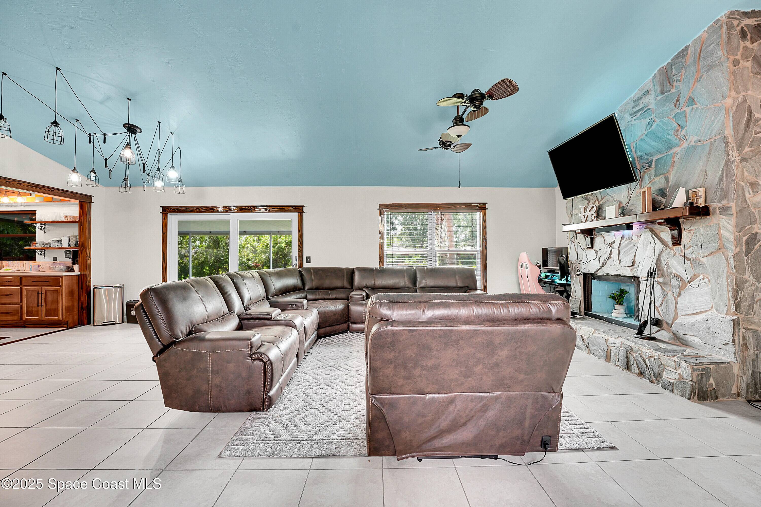 Palm Bay, FL 32908,830 Garvey RD SW