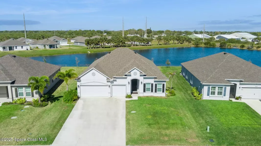 4418 Lago Vista DR, Micco, FL 32976