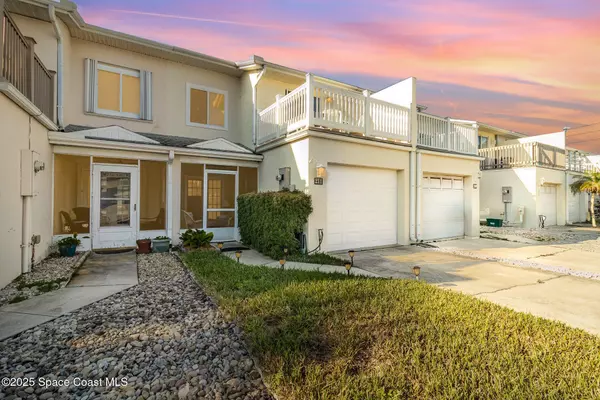 211 Cherie Down LN, Cape Canaveral, FL 32920