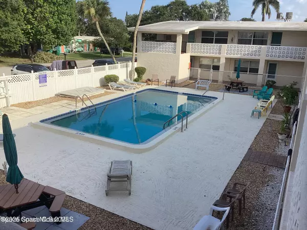 Cocoa Beach, FL 32931,350 Woodland Ave AVE #7