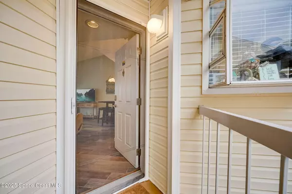 Indialantic, FL 32903,1850 Charlesmont DR #121