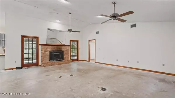 Grant-valkaria, FL 32909,3940 Garvin Lake DR