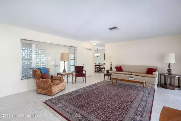 Satellite Beach, FL 32937,409 Cardinal DR