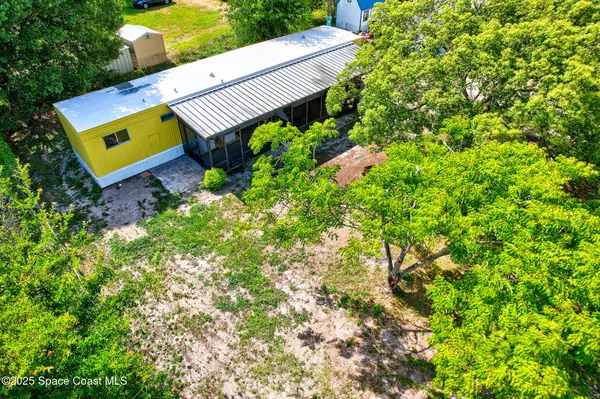 Mims, FL 32754,3328 Brevard RD