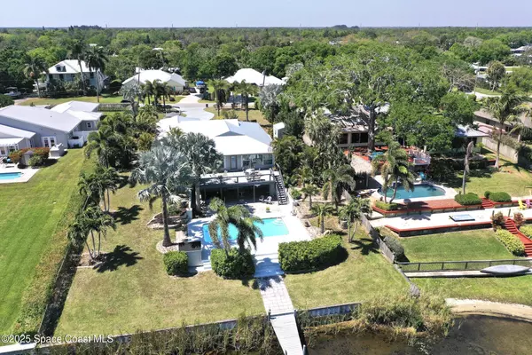 Sebastian, FL 32976,9888 Riverview DR