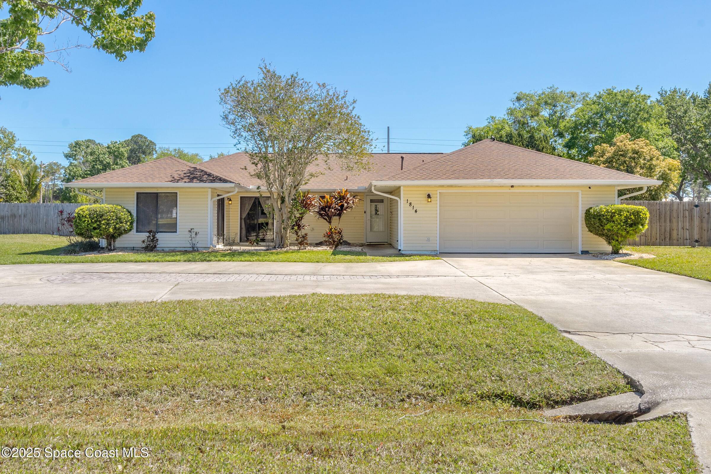Rockledge, FL 32955,1814 Oak DR N