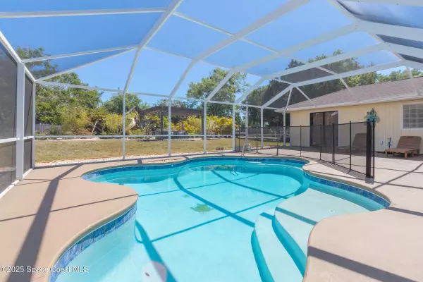 Rockledge, FL 32955,1814 Oak DR N