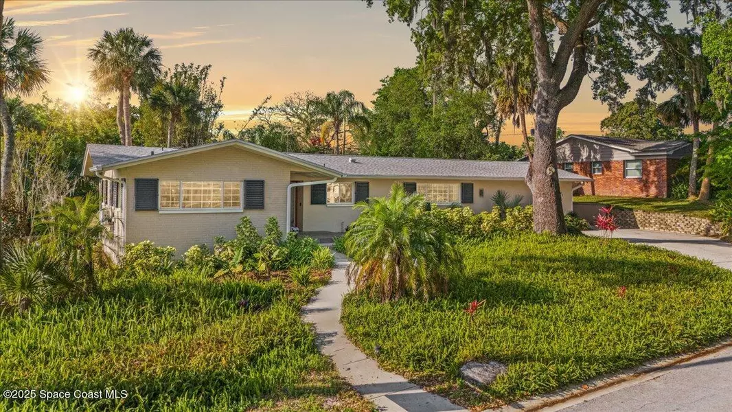 121 S Twin Lakes RD, Cocoa, FL 32926