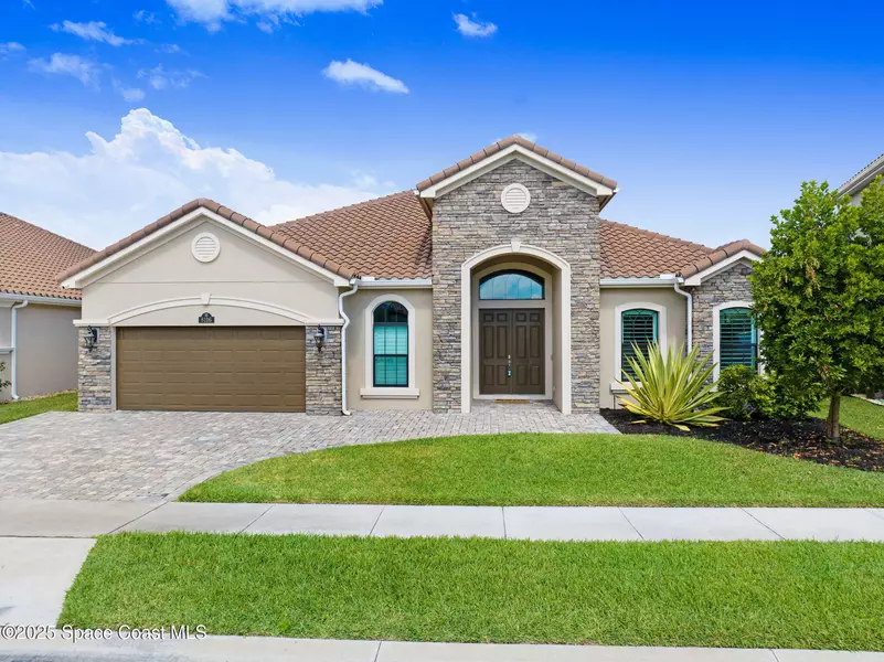 8116 Stonecrest DR, Melbourne, FL 32940