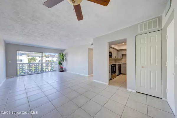 Cape Canaveral, FL 32920,223 Columbia DR #206