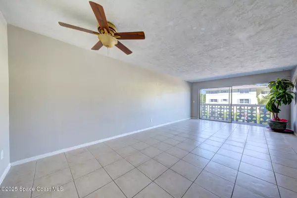 Cape Canaveral, FL 32920,223 Columbia DR #206
