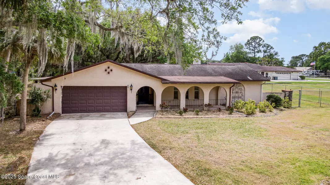 295 Eagle LN, Merritt Island, FL 32953