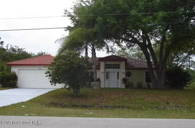 1300 Eldron BLVD SE, Palm Bay, FL 32909