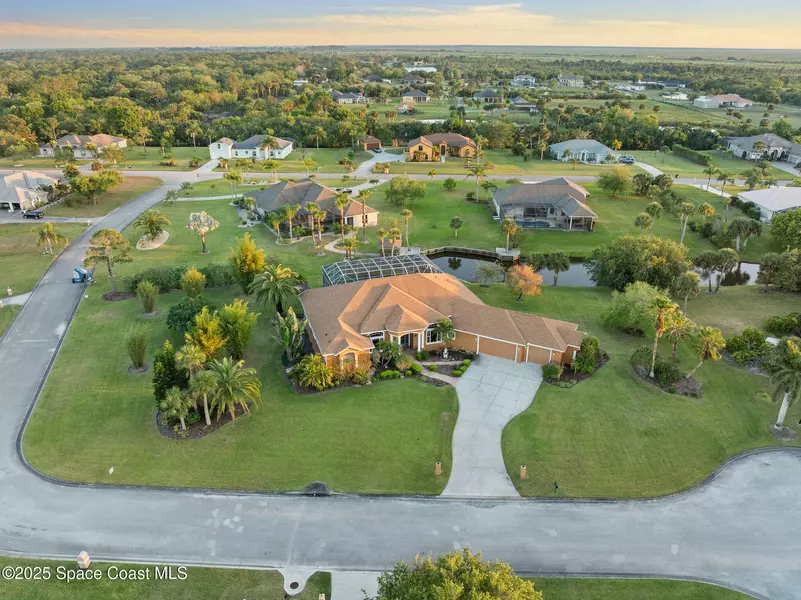 925 Derby LN, Rockledge, FL 32955