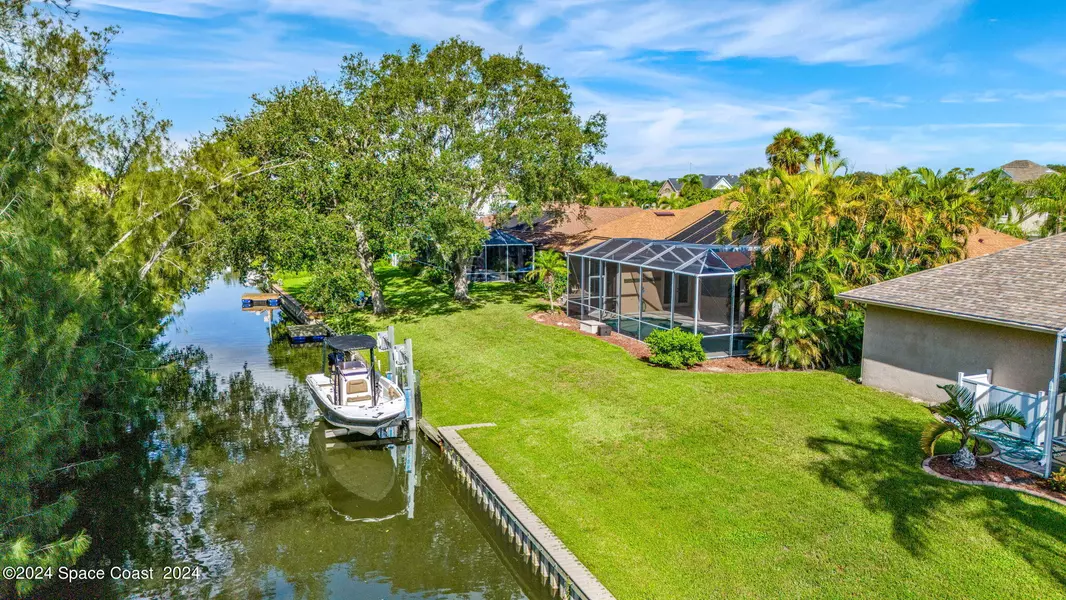 2025 Sykes Creek DR, Merritt Island, FL 32953