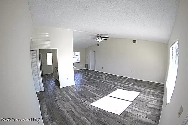 Cocoa, FL 32927,6373 Hunt RD