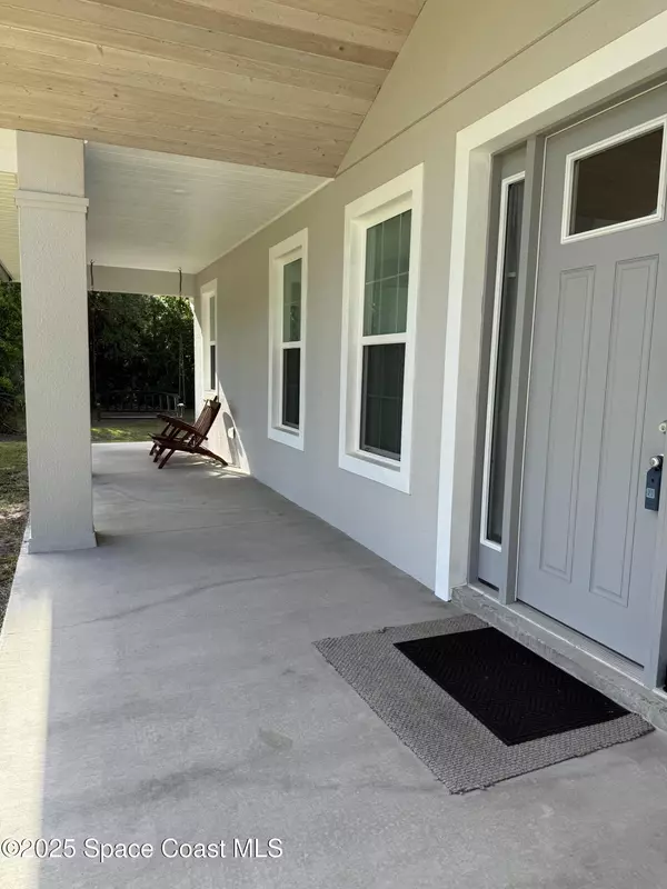 Malabar, FL 32950,2050 Valkaria RD
