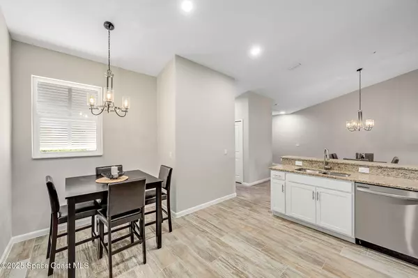 3951 Playa Del Sol DR #203 Rockledge, FL 32955