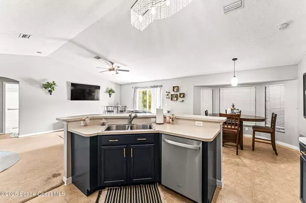 1570 Depew ST SE Palm Bay, FL 32909