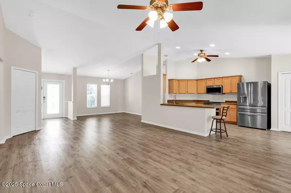 Sebastian, FL 32958,501 Caravan TER