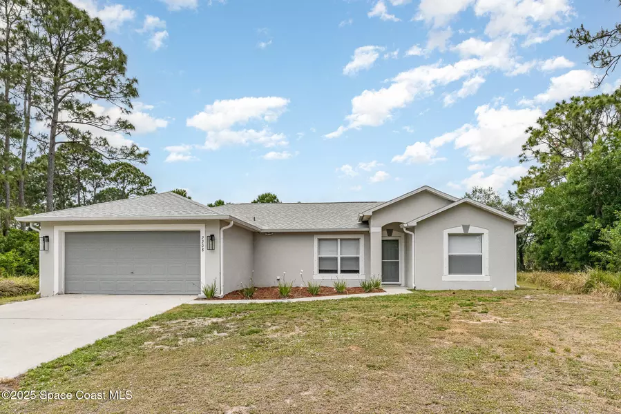 2208 Ravel RD SE, Palm Bay, FL 32909