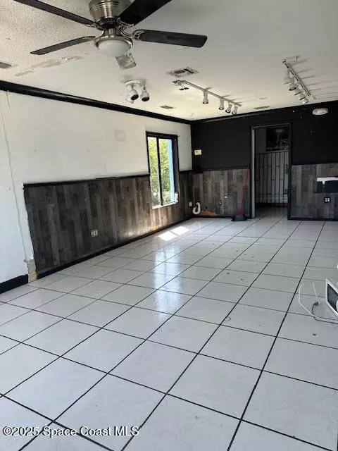 Palm Bay, FL 32905,1504 Palm Bay RD NE
