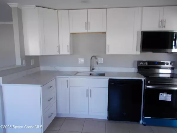 Barefoot Bay, FL 32976,619 Sea Gull DR W