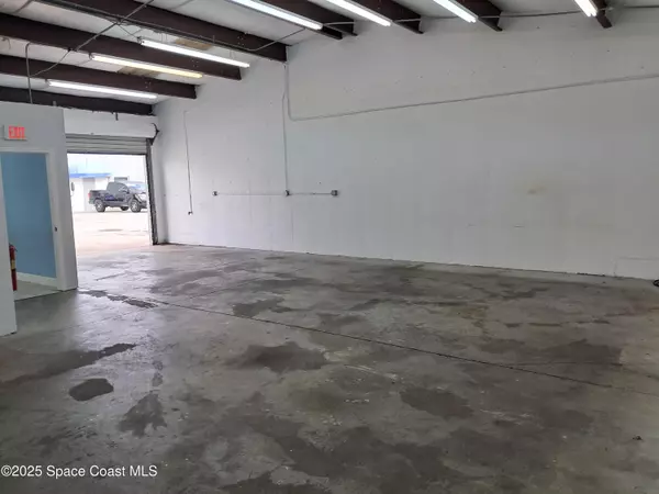 Melbourne, FL 32934,3185 New York AVE #105