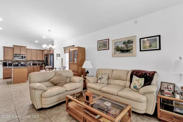 Sebastian, FL 32958,107 Carlisle WAY