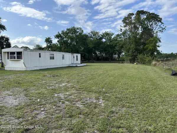 Mims, FL 32754,4850 Fl-46