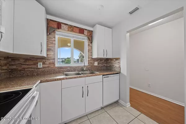Cocoa Beach, FL 32931,201 St Lucie LN #810