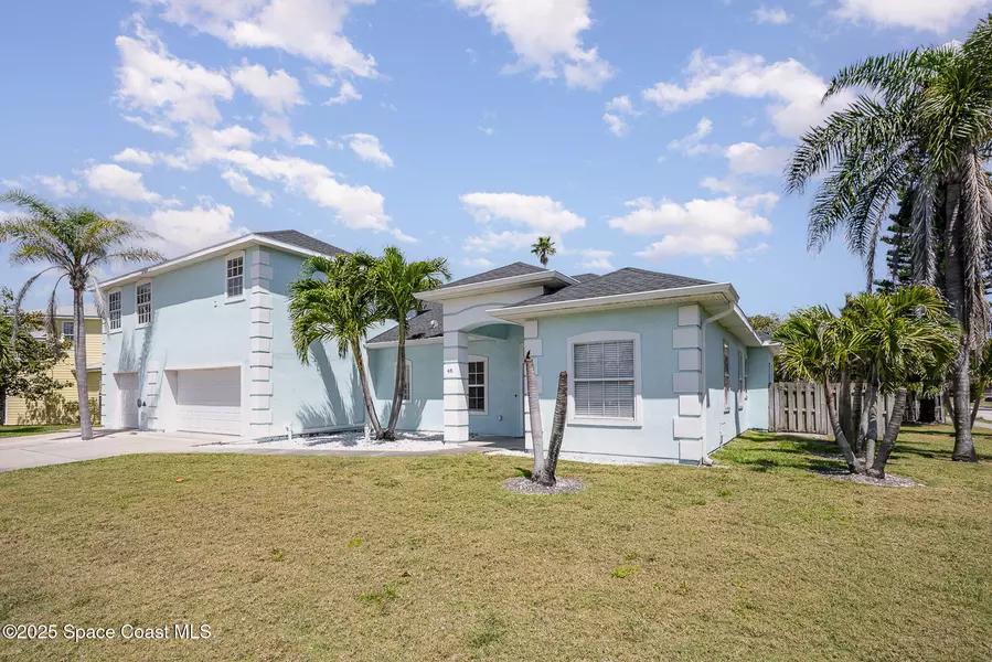 48 Harbor CIR, Cocoa Beach, FL 32931