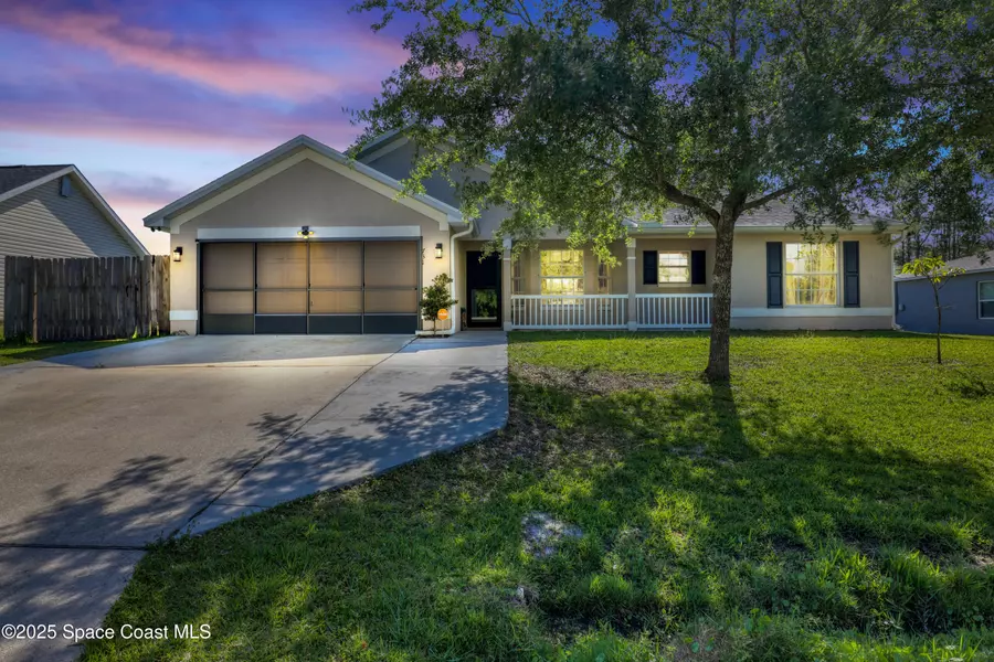 731 Daniels AVE SW, Palm Bay, FL 32908