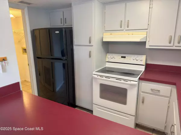 Melbourne, FL 32935,594 N Wickham RD N #6