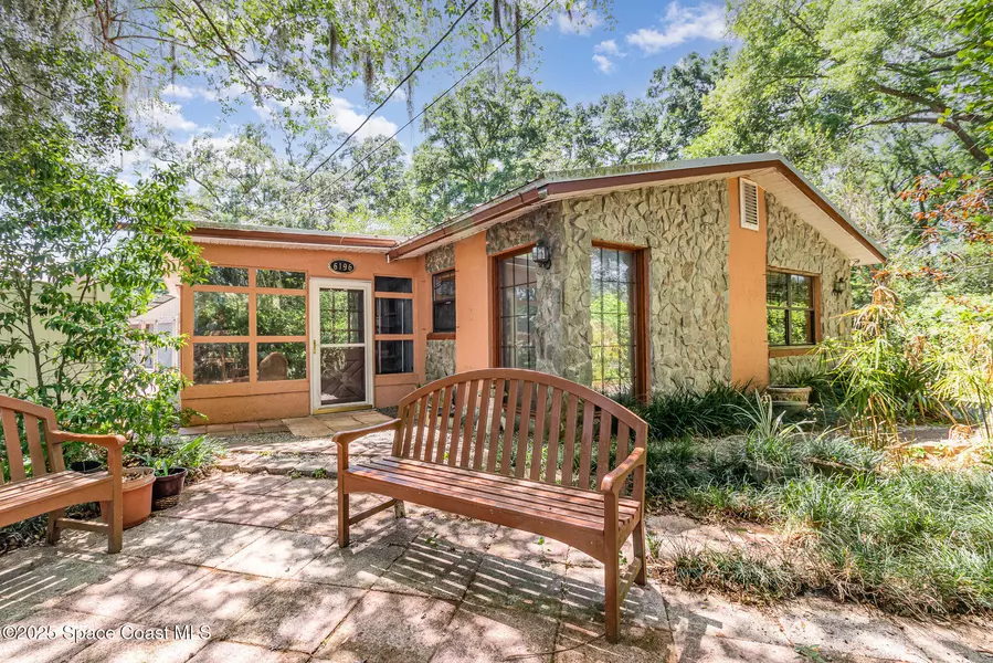 1860 NE 62nd ST, Ocala, FL 34479