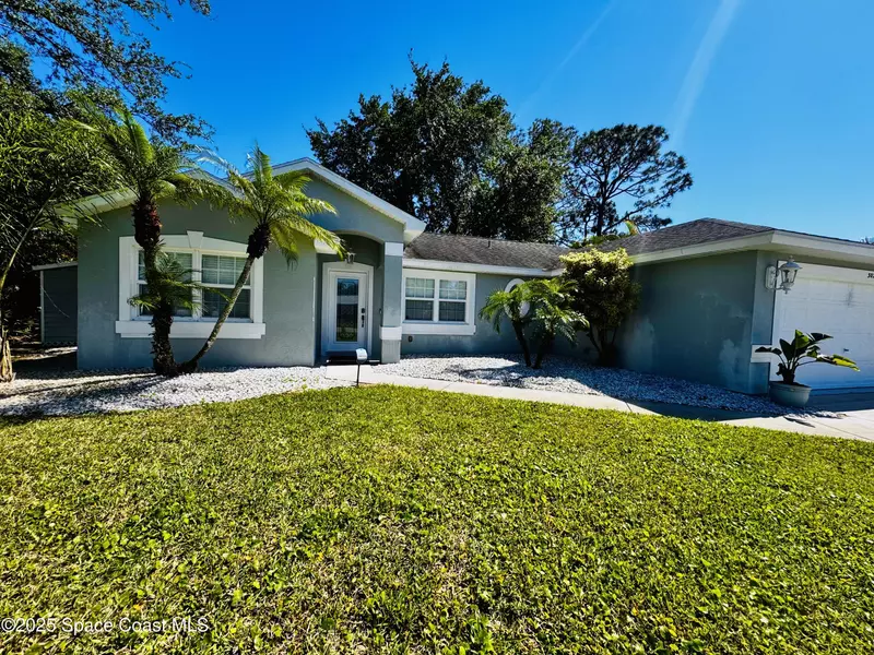 302 Periwinkle DR, Sebastian, FL 32958