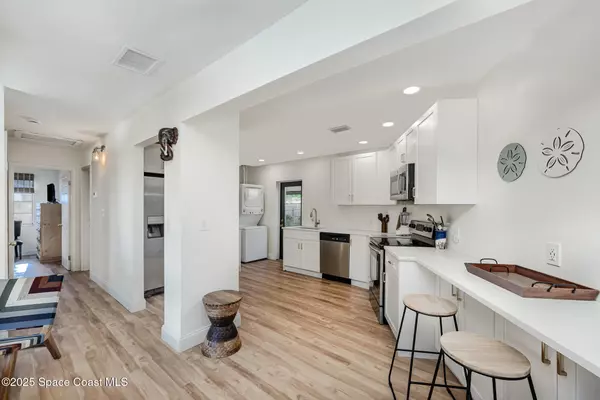 Cocoa, FL 32922,233 Beverly RD