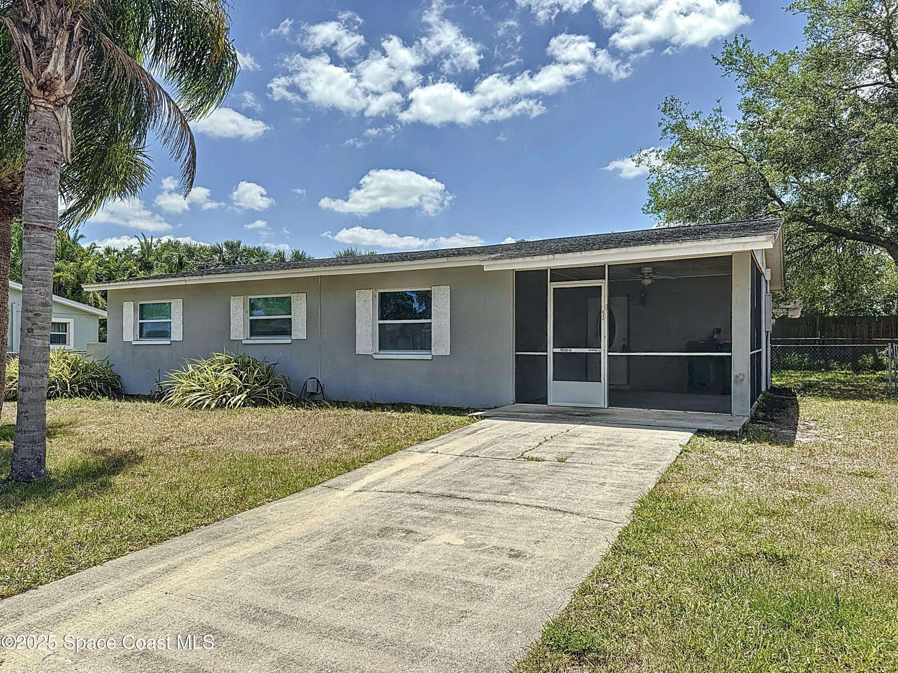 35 Rivercliff LN, Merritt Island, FL 32952