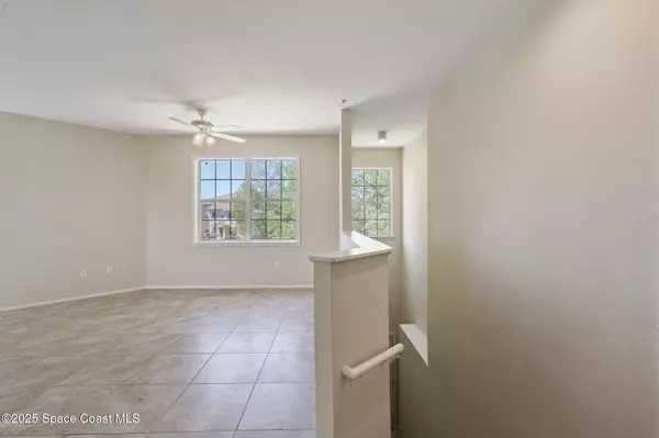 Melbourne, FL 32940,5693 Star Rush DR #202