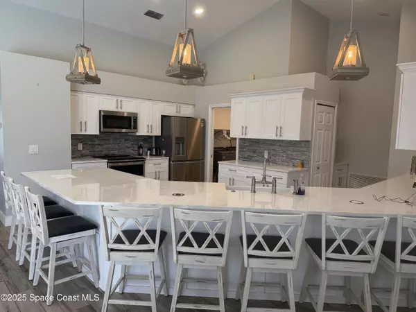 Oldsmar, FL 34677,4749 Stoneview CIR