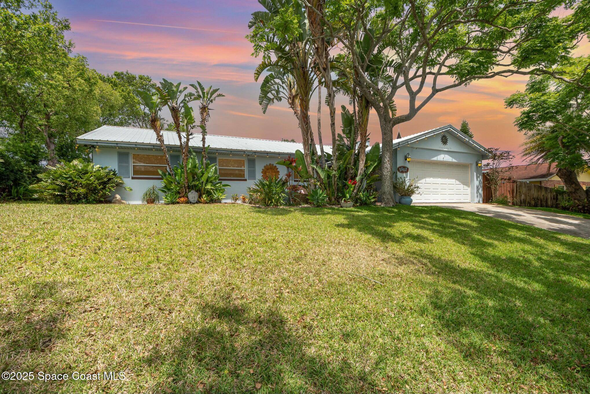 2562 Indian Hill CT, Titusville, FL 32780