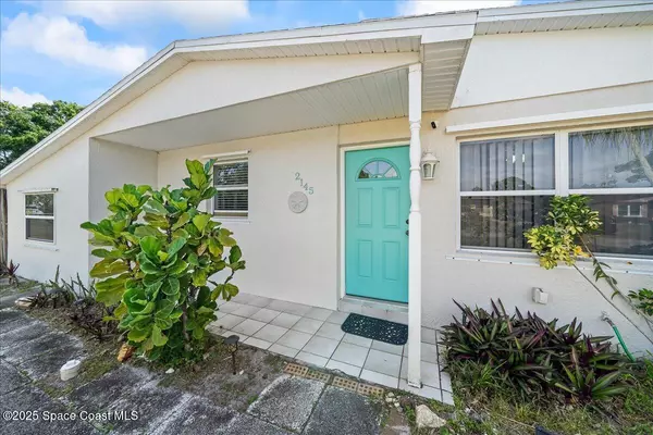 2145 Canterbury LN, Melbourne, FL 32935