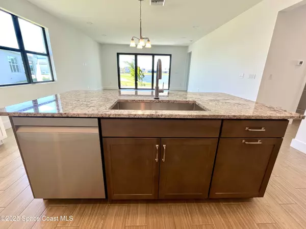 Melbourne, FL 32940,8766 Crossmolina DR