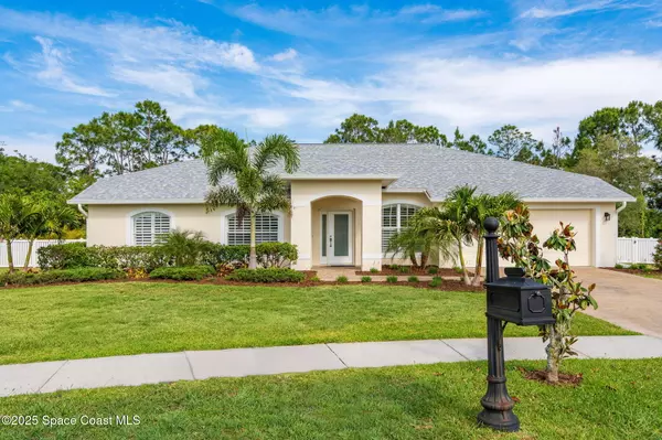 2051 Thornwood DR SE, Palm Bay, FL 32909