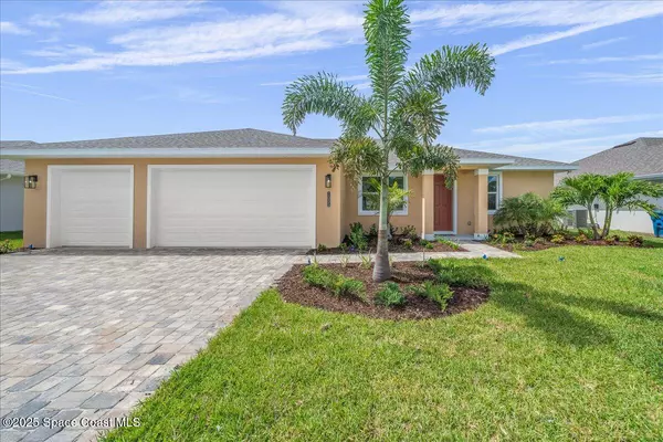 1035 Captiva Island CIR SW, Palm Bay, FL 32908