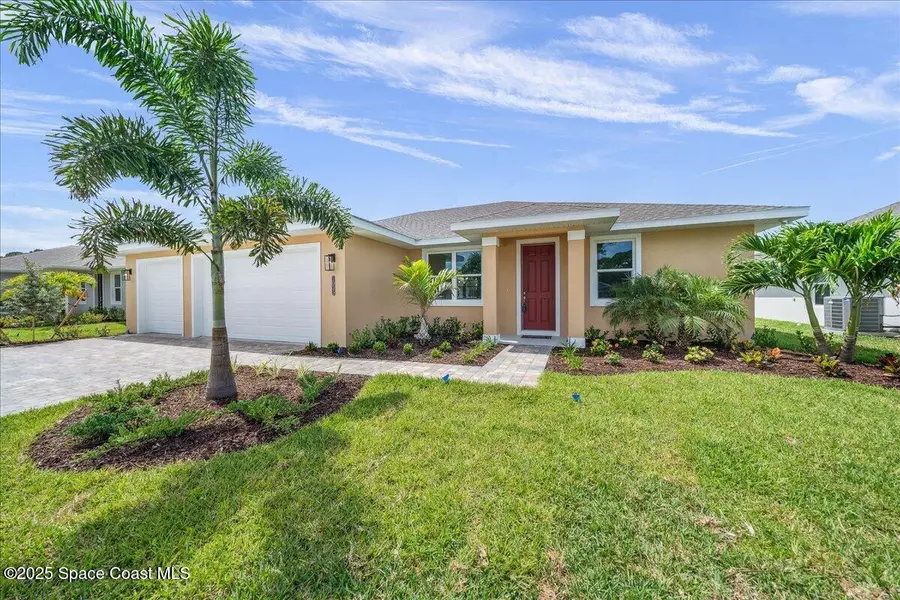 1035 Captiva Island CIR SW, Palm Bay, FL 32908