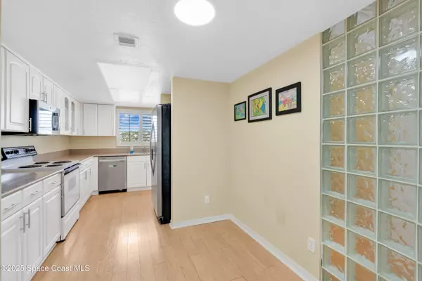 Merritt Island, FL 32952,300 S Sykes Creek Pkwy #306