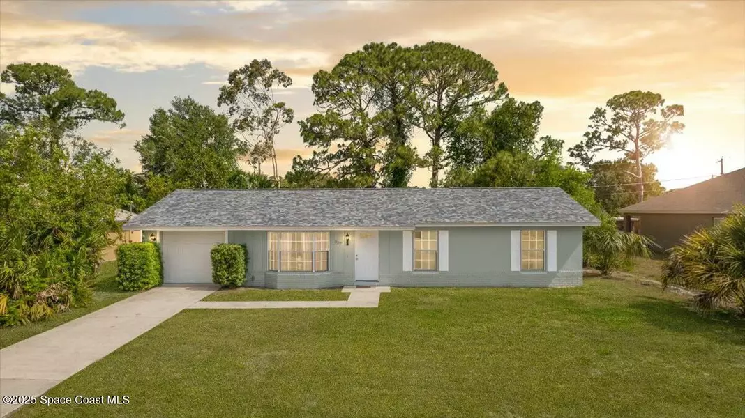 357 Brookedge ST NE, Palm Bay, FL 32907